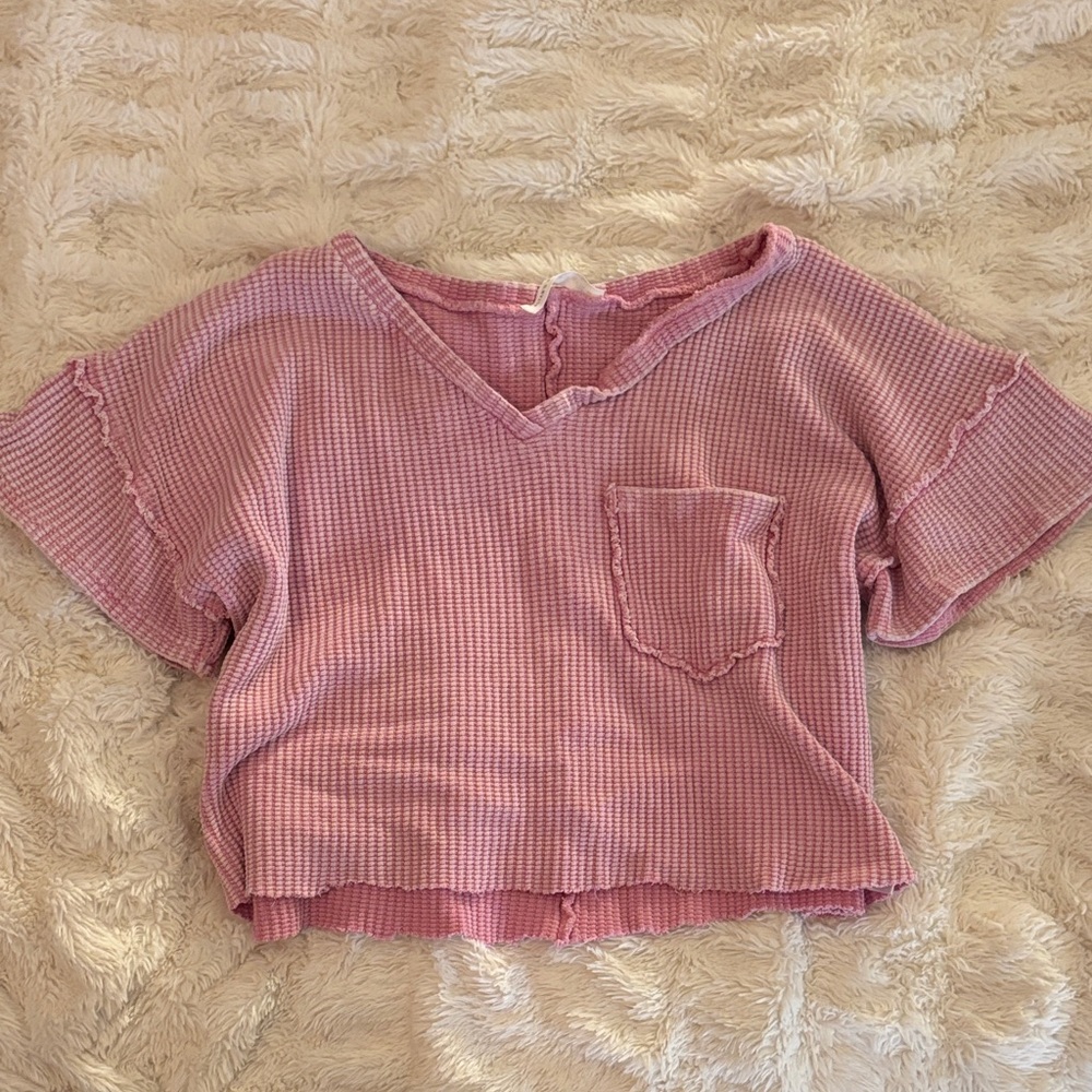 Altar'd State Light Pink V-Neck Cropped Top